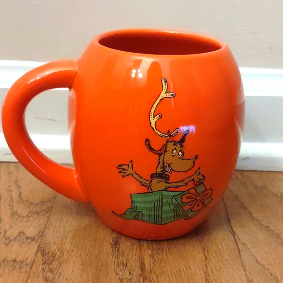 Dr. Seuss Grinch Max Holiday Ceramic Oval Mug - Picture 2 of 4